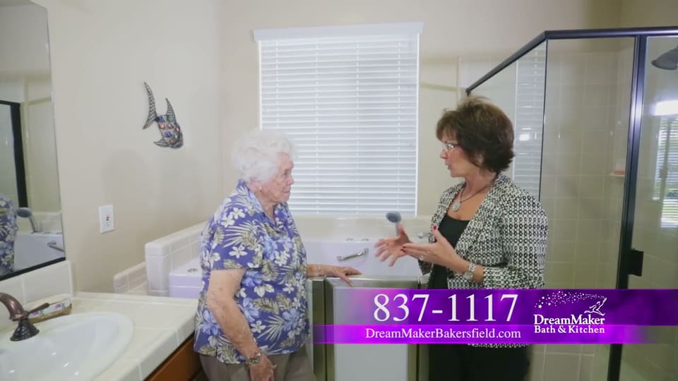 Ventajas de una bañera con puerta y asiento para el baño: testimonio de un cliente