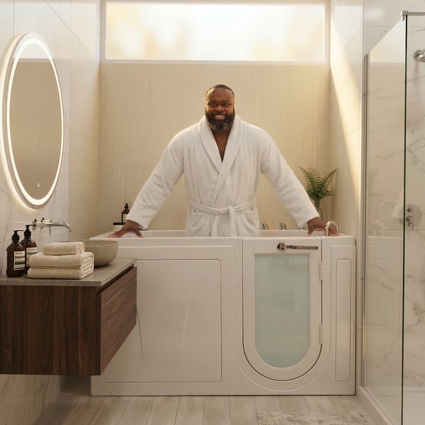 Ella's Bubbles Big4One walk-in tub