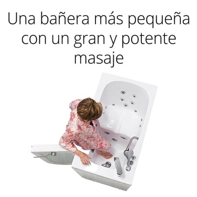 Mujer mayor entrando en la bañera compacta de acceso lateral Ella Mobile con chorros de hidromasaje duales y puerta de apertura exterior