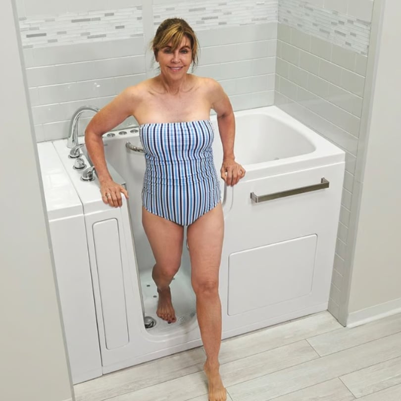 Clearance Bañera acrílica Ella Ultra 30″x52″ 76cmx132cm, tecnología de doble desagüe, nº de serie M1532, desagüe y puerta LH - Image 3