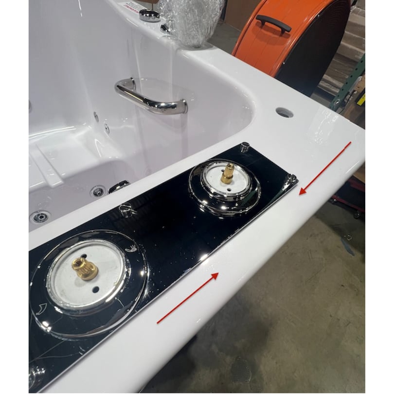 [SALE]  Bañera acrílica con puerta abatible hacia el exterior Monaco 32″x 52″ (81cm x 132cm), tecnología de doble desagüe Número de serie 0772307