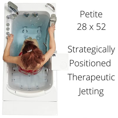 Vue de dessus d’une femme se relaxant dans la baignoire à porte Ella Petite 28x52 avec jets d’eau thérapeutiques stratégiquement positionnés