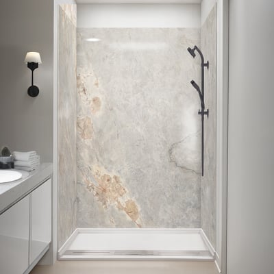 Cabina de ducha accesible Ella con paneles de pared Gilded Stone, barra deslizante en negro mate, cabezal de ducha de mano y plato de perfil bajo blanco