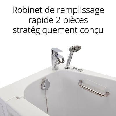 Gros plan sur la robinetterie chromée fast-fill en 2 pièces et la douchette sur une baignoire à porte Ella avec barre d’appui