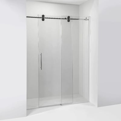 Puerta de ducha corredera sin marco con herrajes de rodillo estilo granero negros y panel de cristal templado cromado de 8 mm en hueco blanco