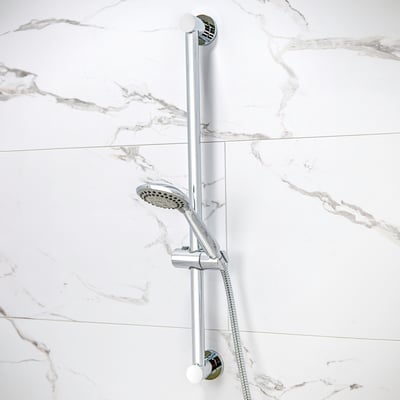 Kit 4 pièces : bras de douche à main et fixation coulissante 24” - Douchette à main chromée sur barre de douche réglable avec flexible, montée sur mur en carrelage marbre blanc